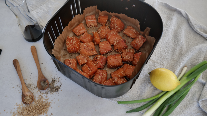 Lachswürfel mit Sesam aus dem Airfryer