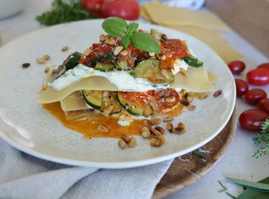 No-Bake-Lasagne – vegetarisch mit Ricotta, Tomaten und Zucchini